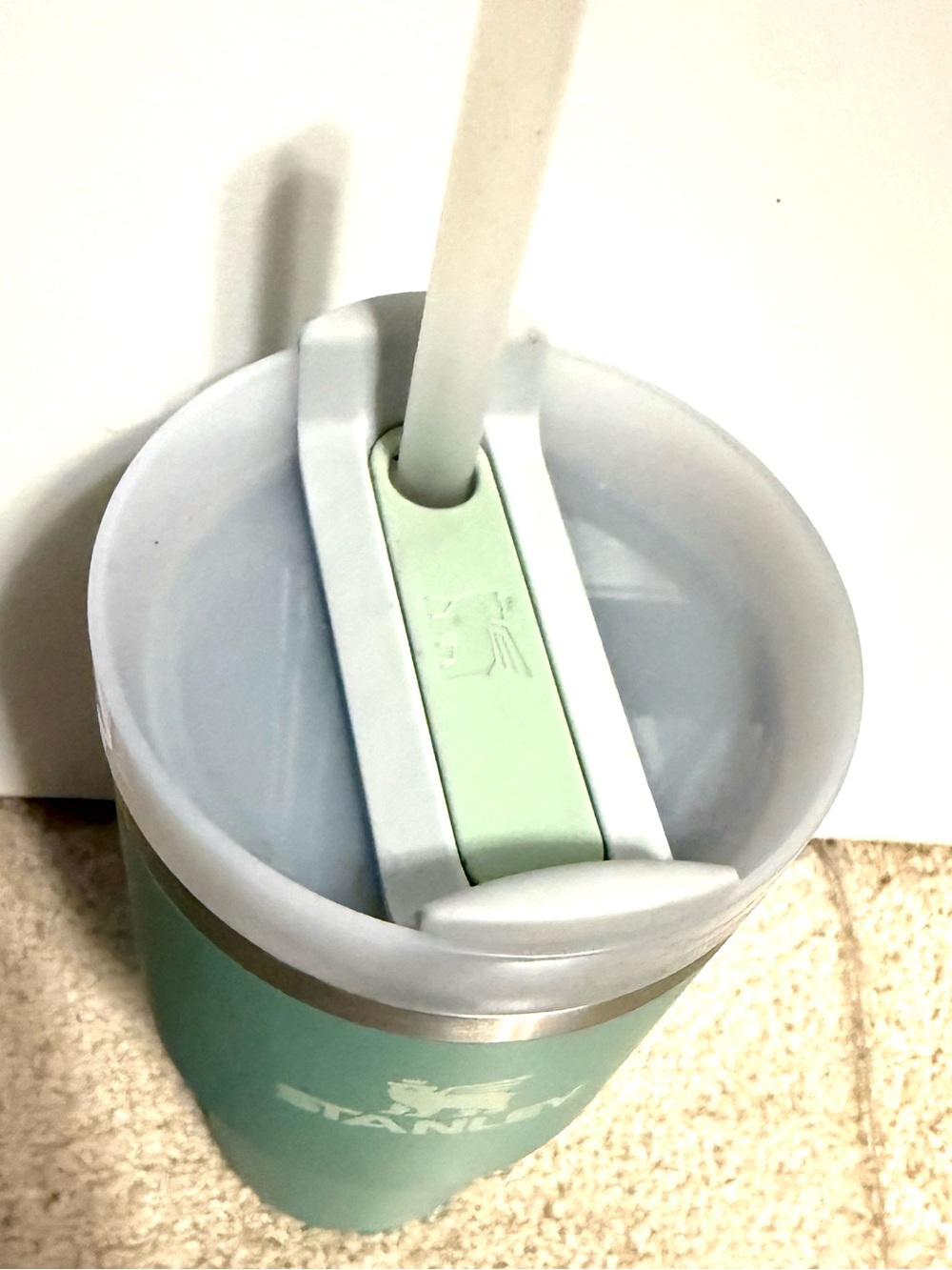 Stanley FlowState 20 oz Tumbler Teal Stainless Steel Travel Cup Straw - Picture 2 of 8